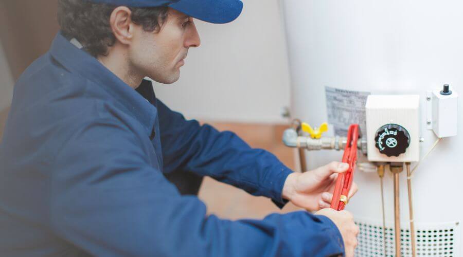 Local expert plumbing services in Claremont, IL
